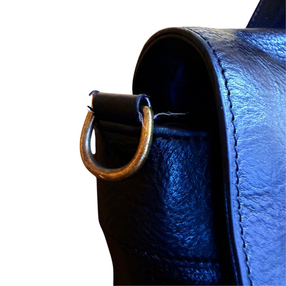 Dooney & Bourke Florentine Hunter Messenger Black Leather Briefcase - Picture 11 of 12